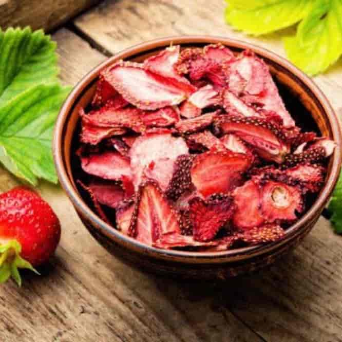 میوه خشک توت فرنگی