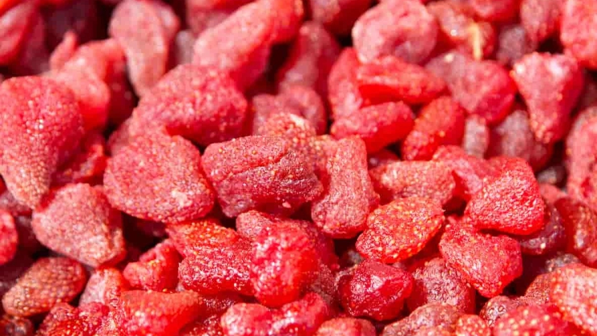 Properties of dried strawberries Properties of dried strawberries